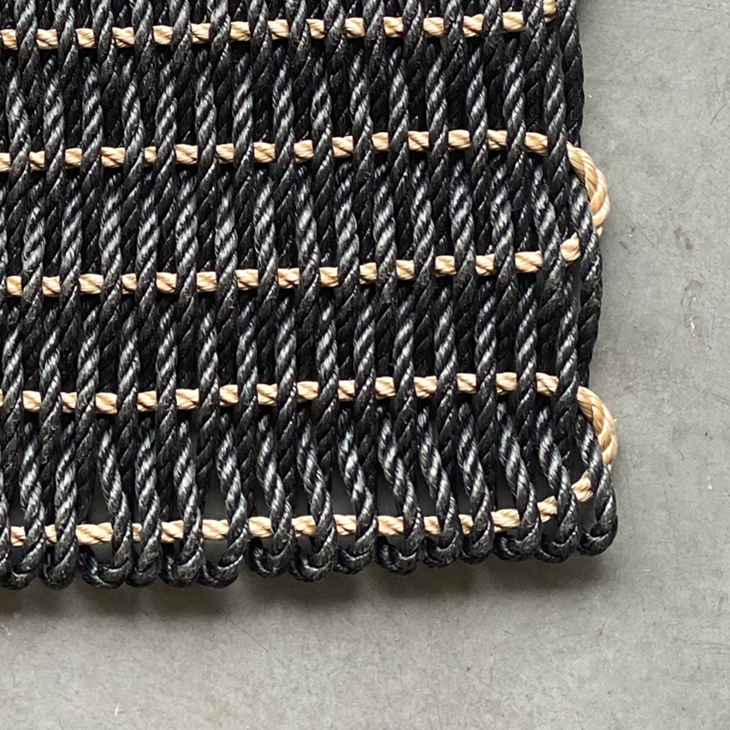 Pull-Thru - Black Sand